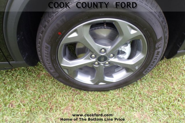 2025 Ford Escape ST-Line photo 9
