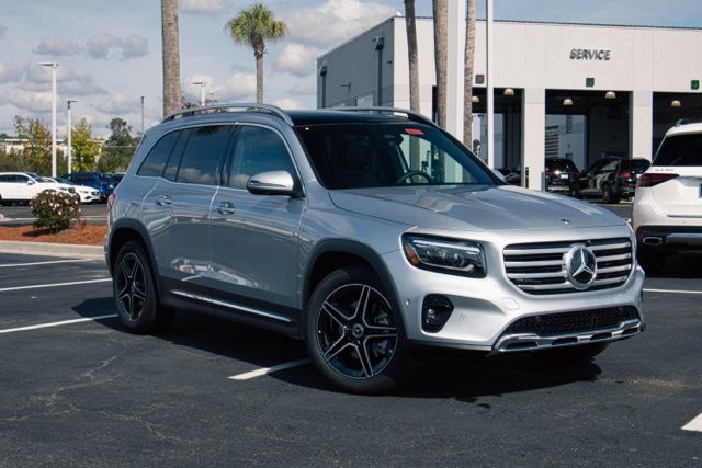 2026 Mercedes-Benz GLB GLB 250's photo