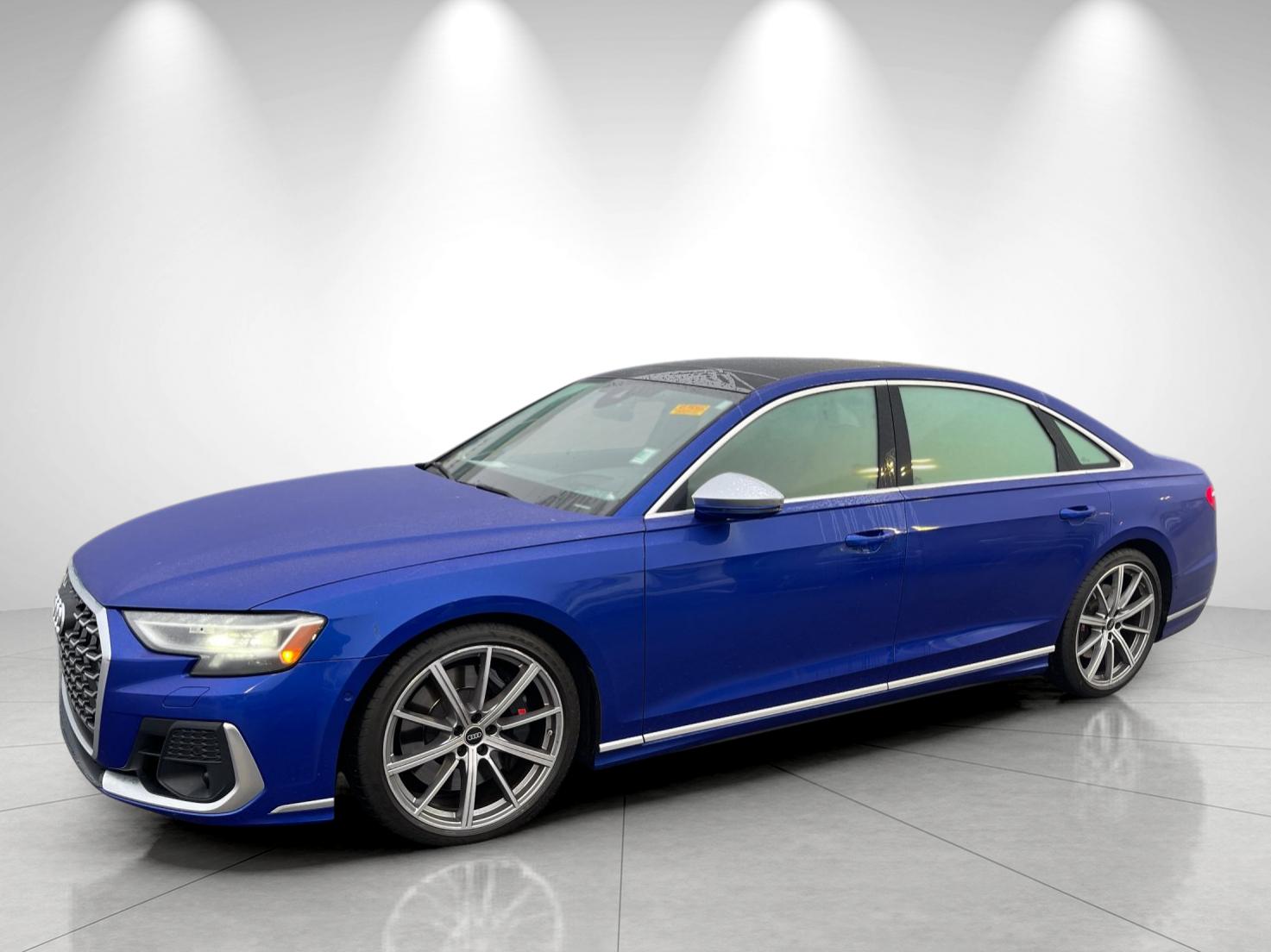 2023 Audi S8 Base's photo