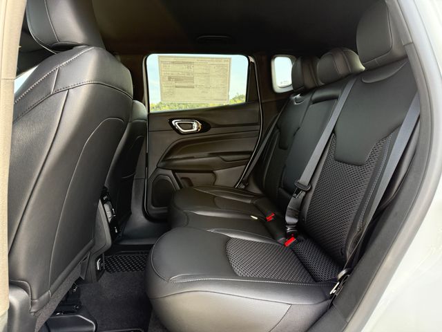 2026 Jeep Compass Latitude photo 34