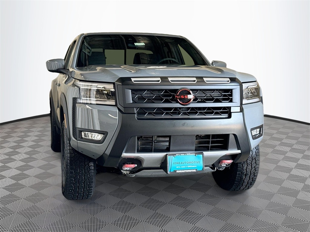 2025 Nissan Frontier PRO-4X photo 2