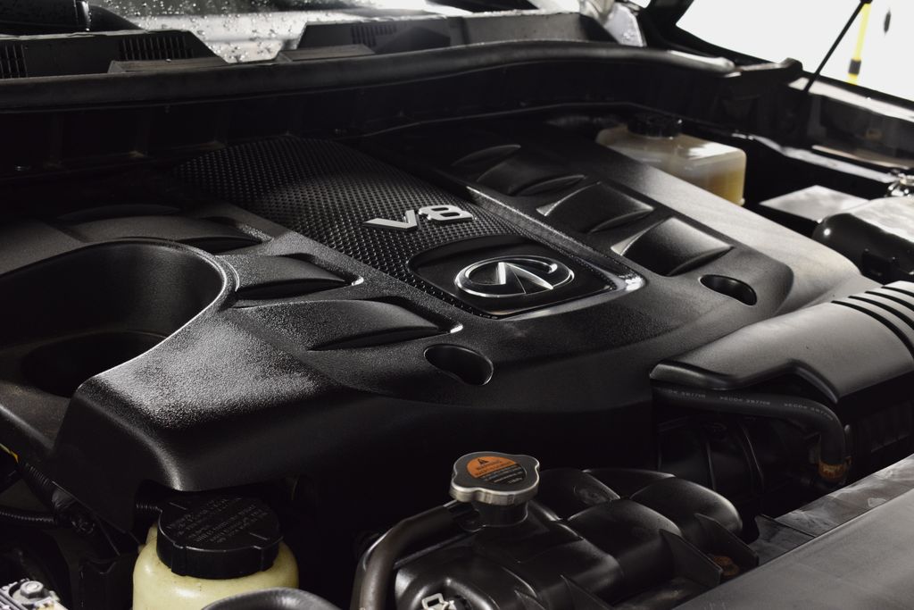 2017 Infiniti QX80 Base photo 39