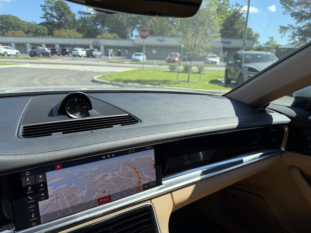 2021 Porsche Panamera 4 photo 11