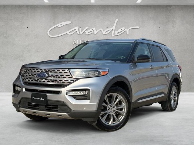 2022 Ford Explorer Limited's photo
