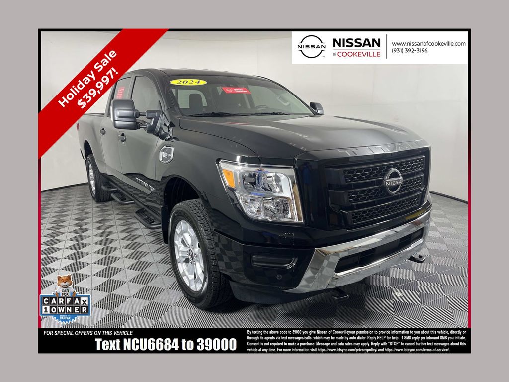 2024 Nissan Titan XD SV's photo