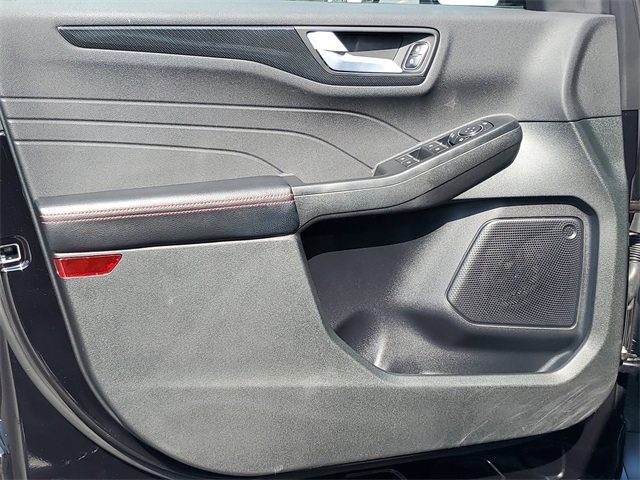 2023 Ford Escape ST-Line photo 9