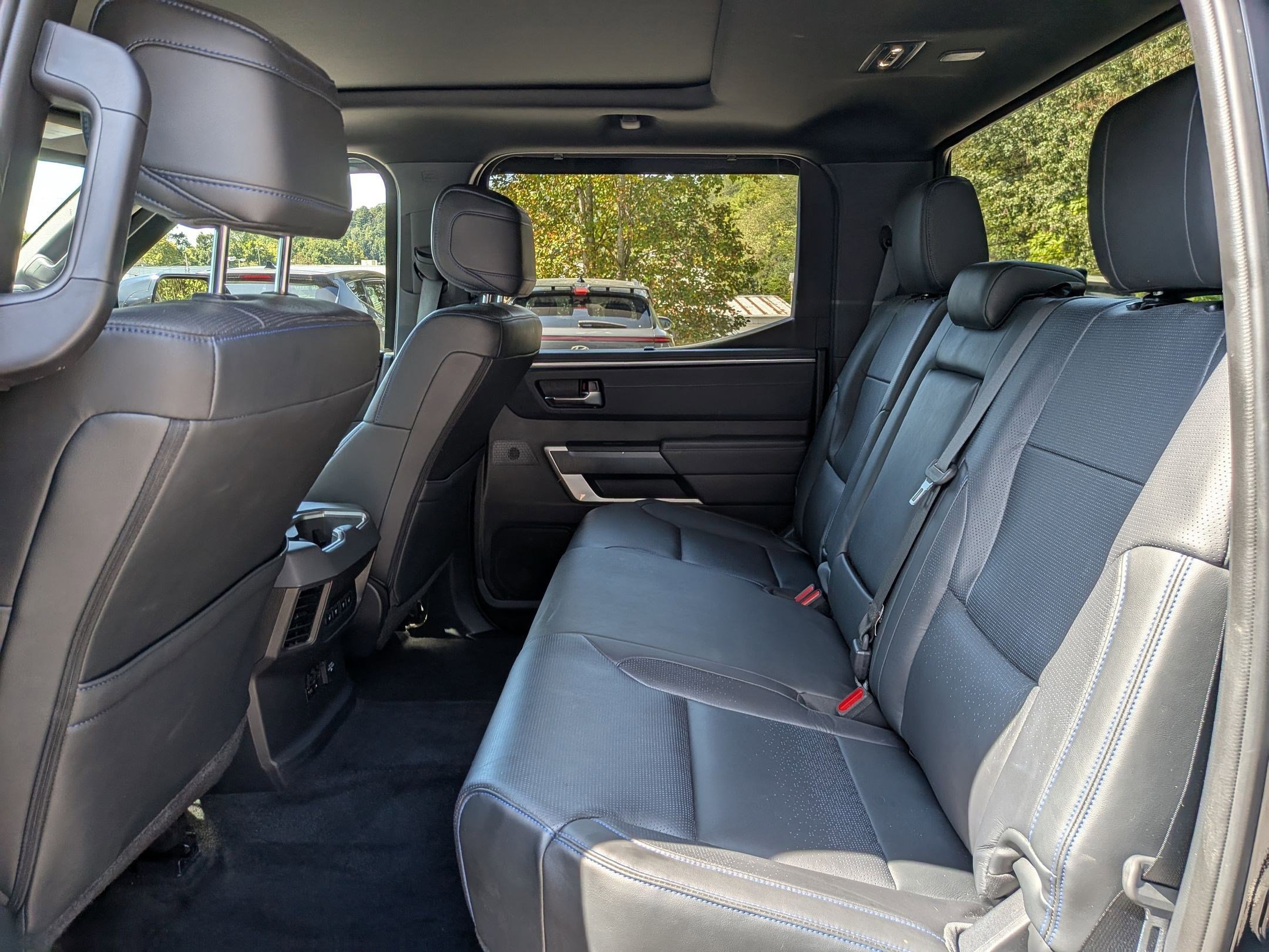 2022 Toyota Tundra Platinum photo 27