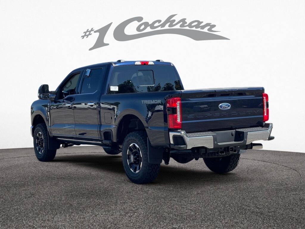 2025 Ford F-250 Lariat photo 4