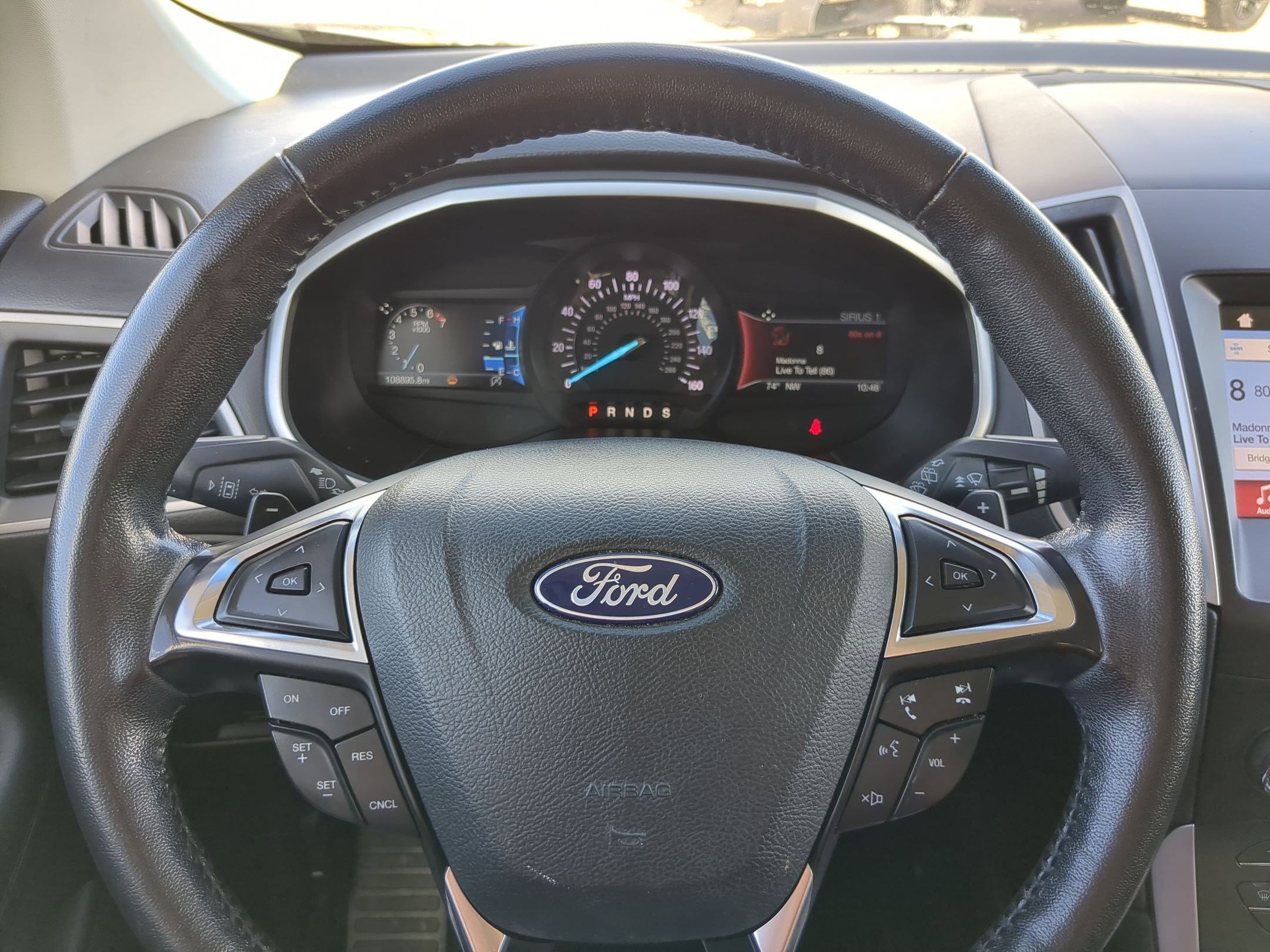 2019 Ford Edge SEL photo 14