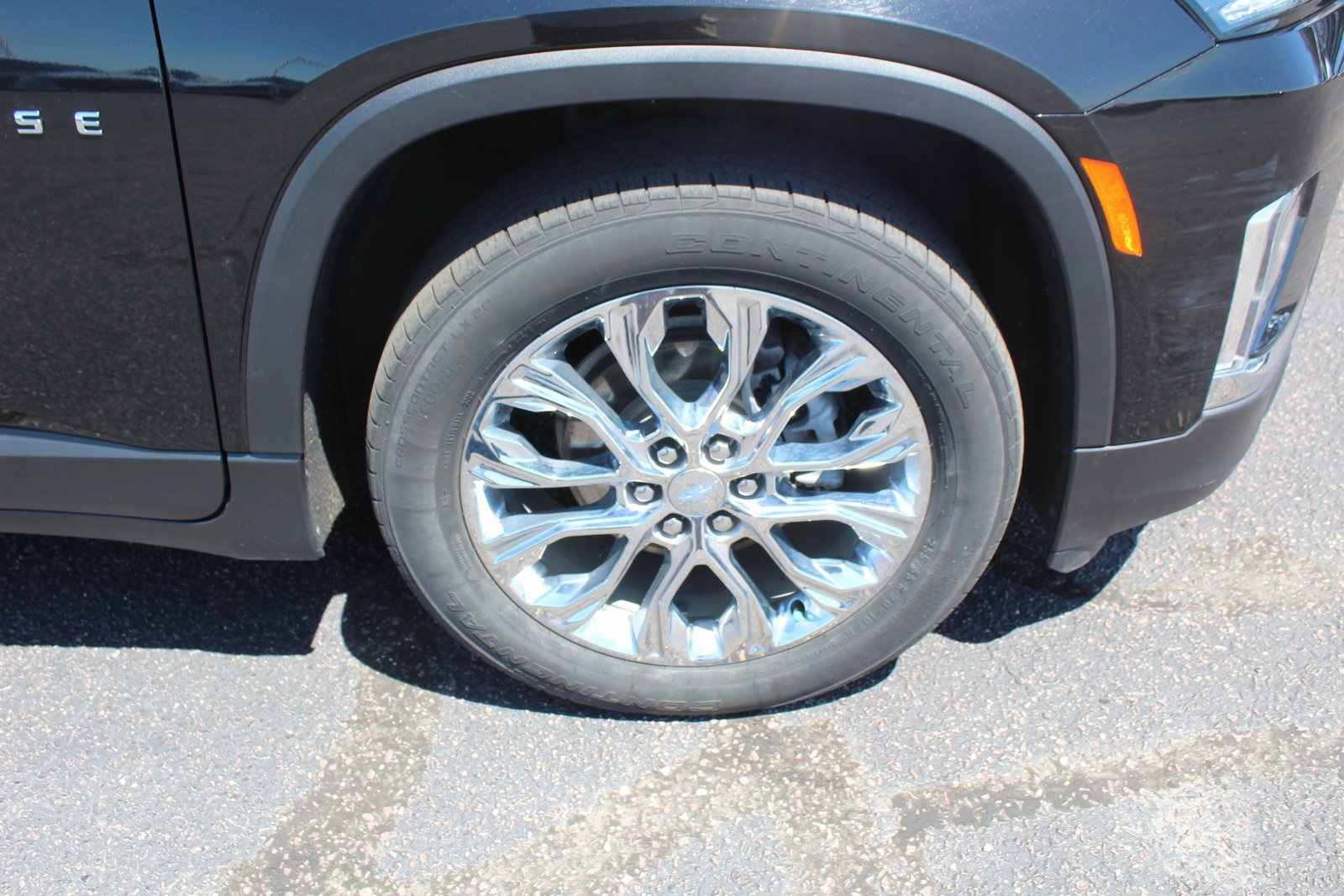 Used 2023 Chevrolet Traverse 1LT with VIN 1GNEVGKW2PJ177730 for sale in Luverne, Minnesota