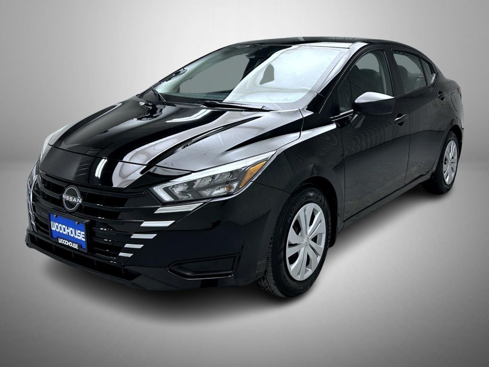 2025 Nissan Versa Sedan S's photo