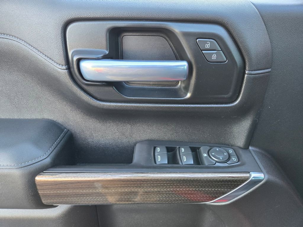 2020 Chevrolet Silverado 1500 LT photo 16