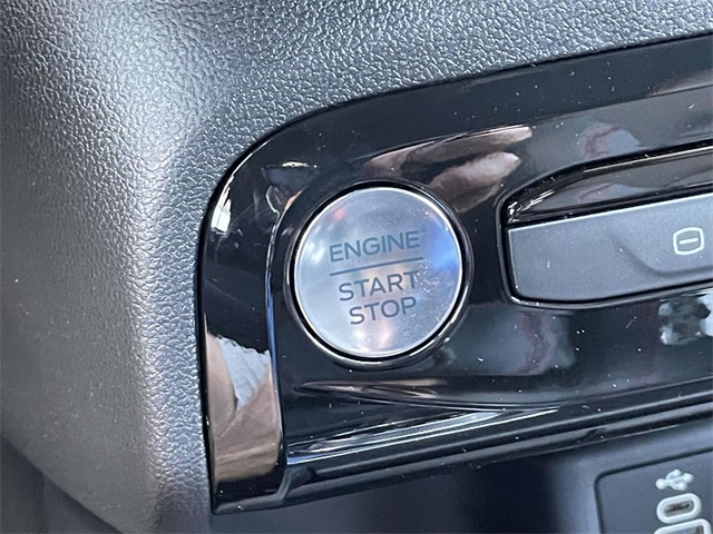 2025 Ford Escape ST-Line photo 11
