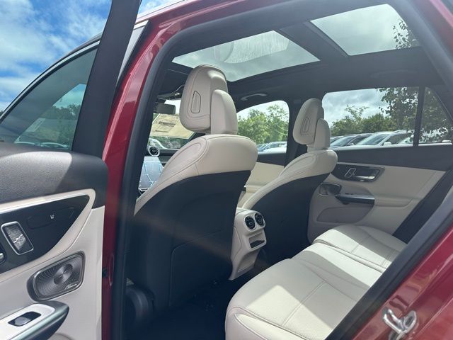 2026 Mercedes Benz GLC 300 4MATIC photo 18