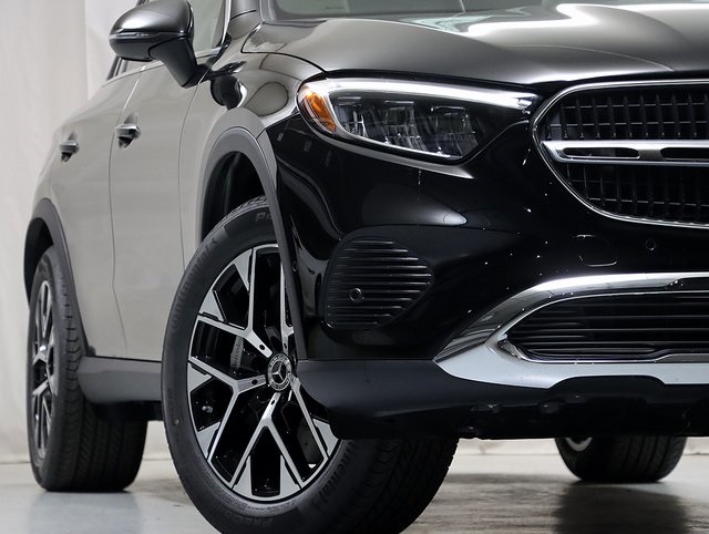 2026 Mercedes Benz GLC 350e 4MATIC photo 3