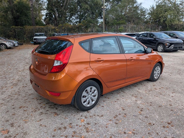 2015 Hyundai Accent GS photo 3