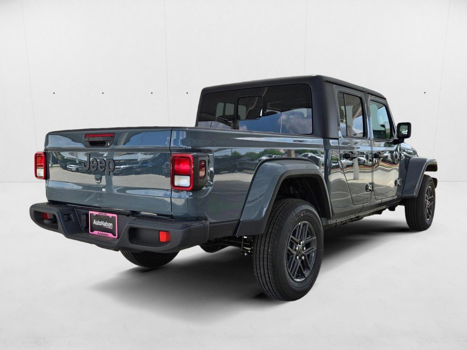 2025 Jeep Gladiator Sport S photo 2