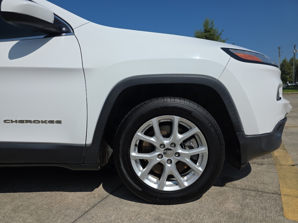 2017 Jeep Cherokee Latitude photo 11