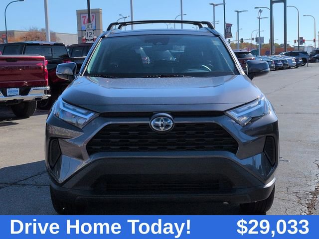2023 Toyota RAV4 Hybrid XLE photo 4