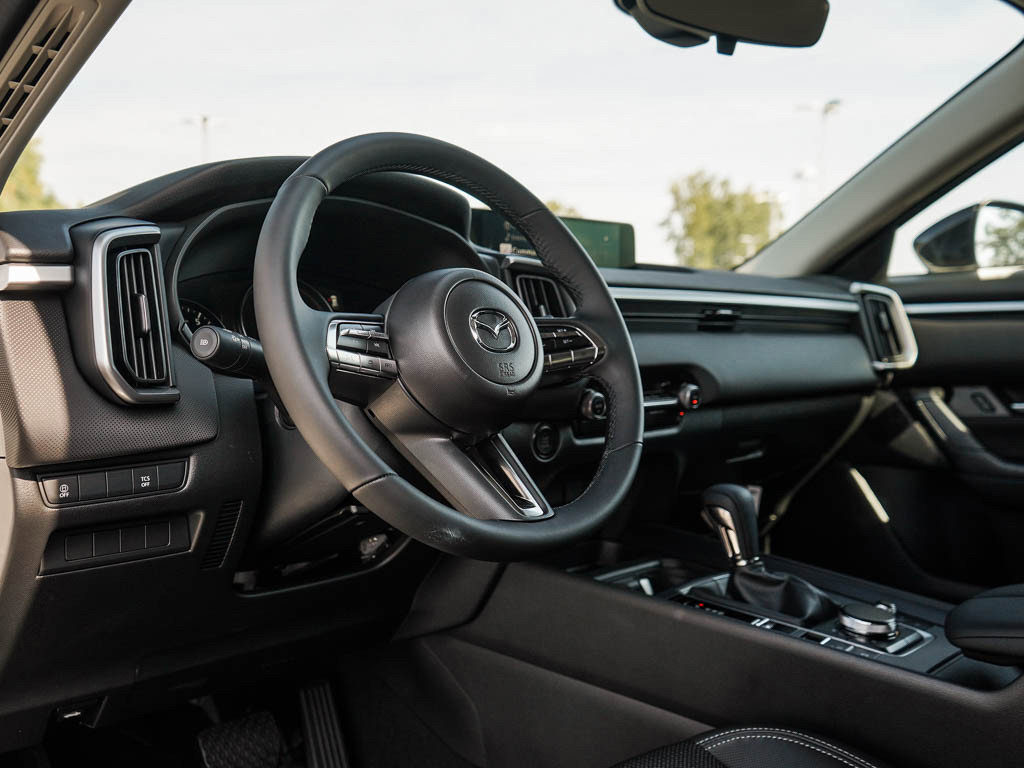 2025 Mazda CX-50 2.5 Select photo 17