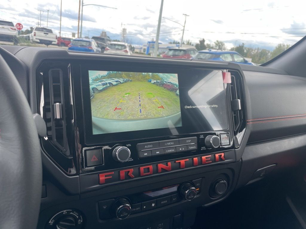 2025 Nissan Frontier PRO-4X photo 23