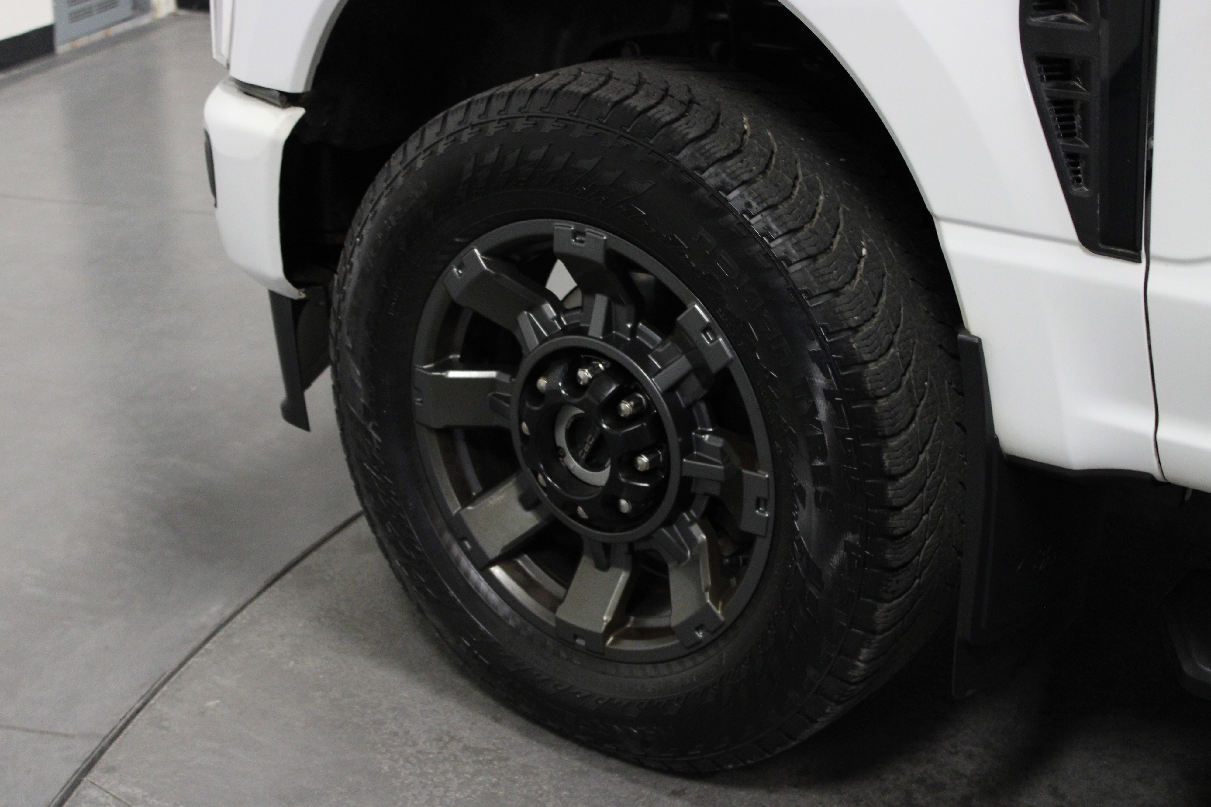 2023 Ford F-250 Lariat photo 9