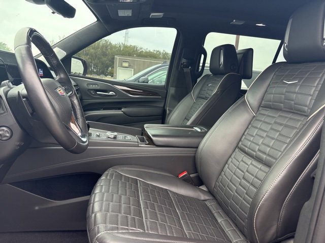 2023 Cadillac Escalade ESV Sport Platinum photo 3