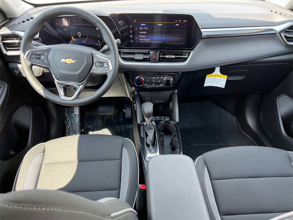 2026 Chevrolet Trailblazer LT photo 3