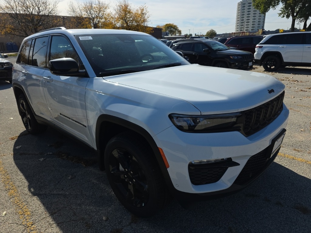 2025 Jeep Grand Cherokee Limited's photo