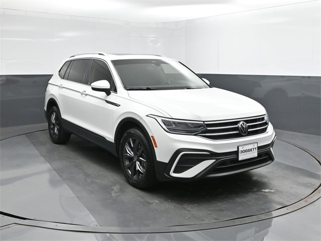 2022 Volkswagen Tiguan SE photo 19