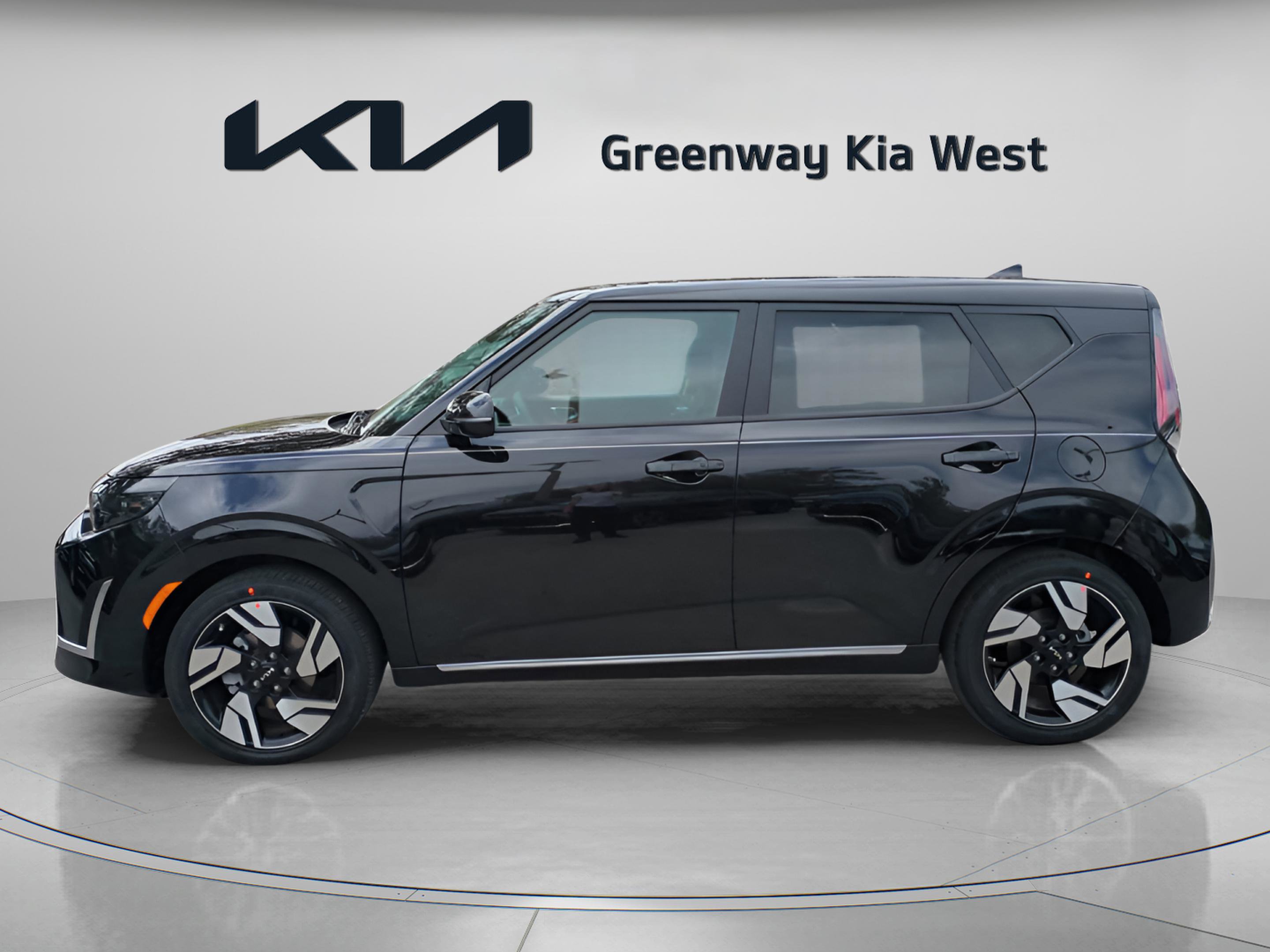 2025 Kia Soul GT-Line photo 4