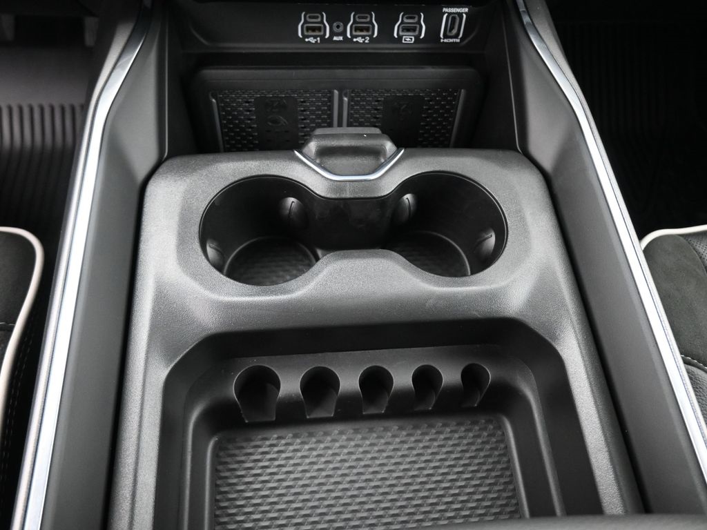 2026 Ram 1500 Laramie photo 2