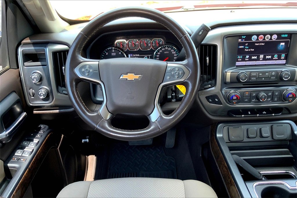 2018 Chevrolet Silverado 1500 LT photo 5