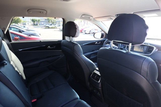 2018 Kia Sorento EX photo 16