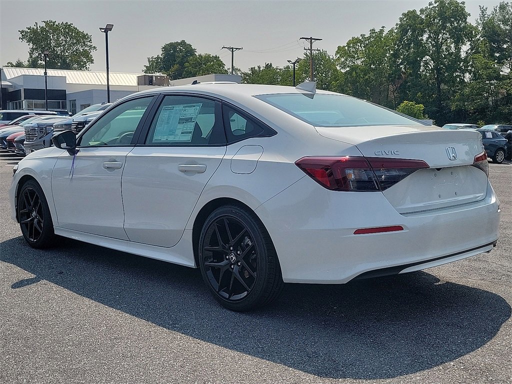2025 Honda Civic Sport photo 3