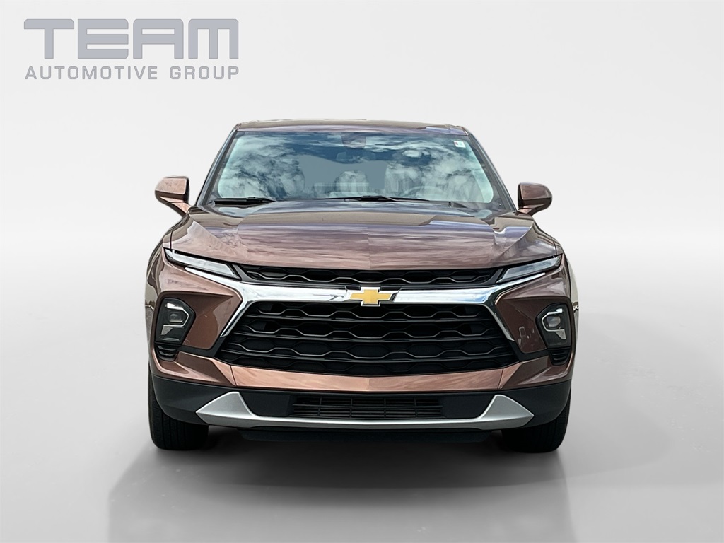 2023 Chevrolet Blazer 2LT photo 2