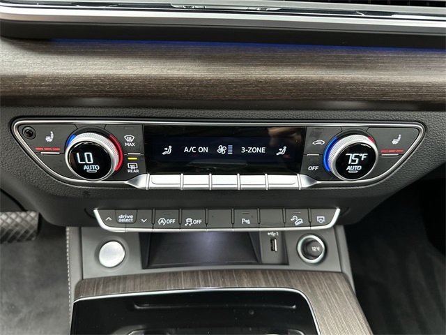 2025 Audi Q5 45 S line Premium Plus photo 10