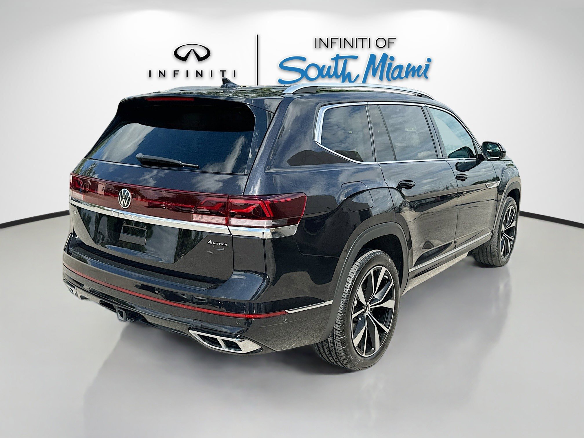 2024 Volkswagen Atlas SEL Premium R-Line photo 4