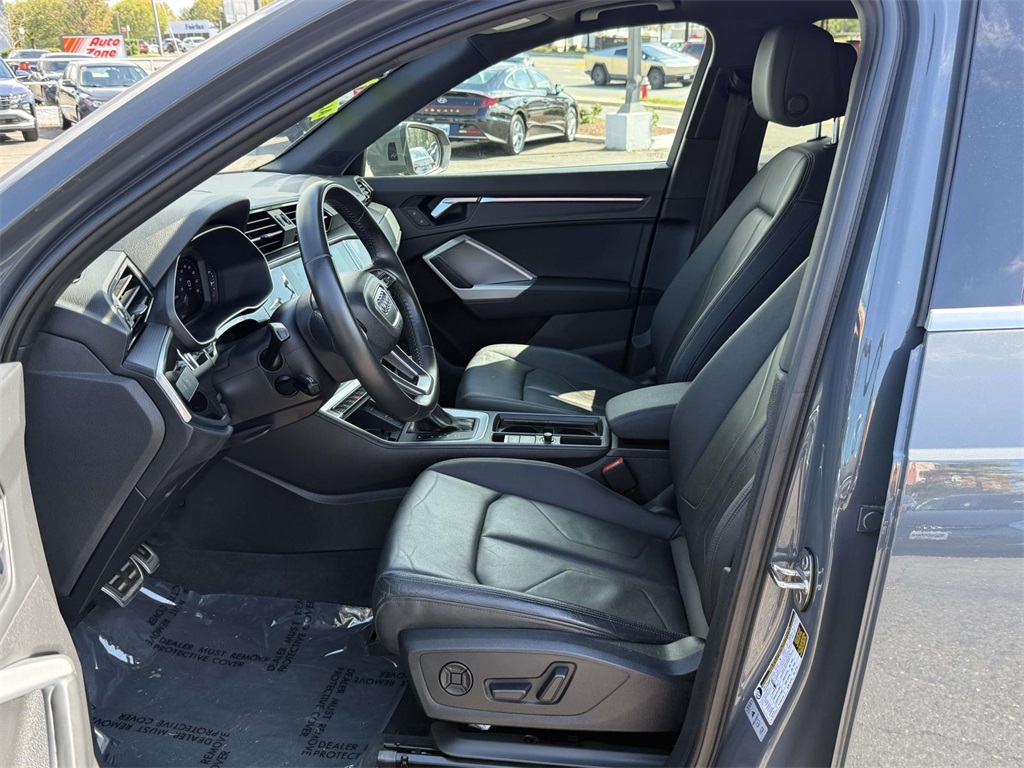 2020 Audi Q3 Premium Plus photo 13
