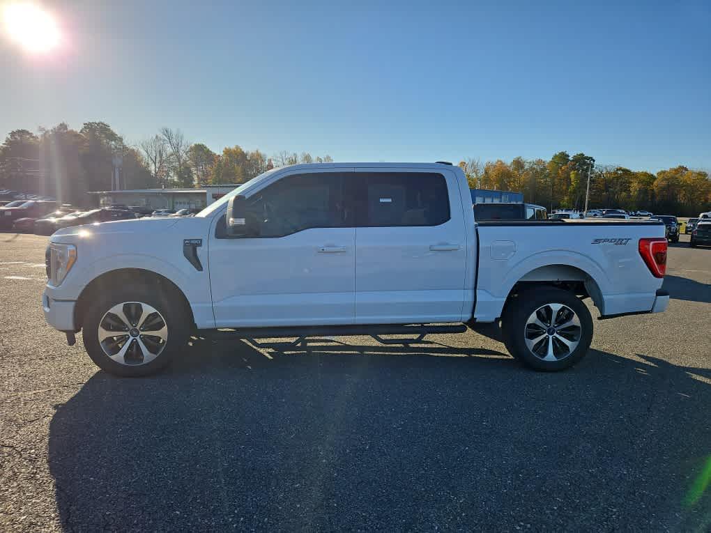2021 Ford F-150 XLT photo 2