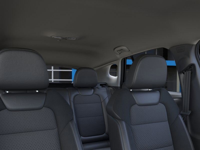 2025 Chevrolet Trax LT photo 18