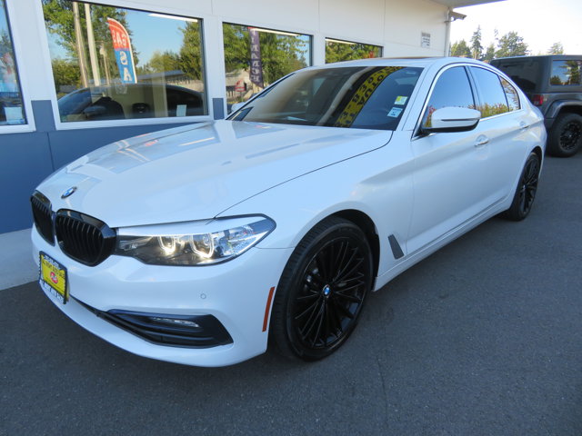 2018 BMW 5 Series 530i's photo