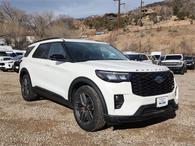 2026 Ford Explorer ST's photo