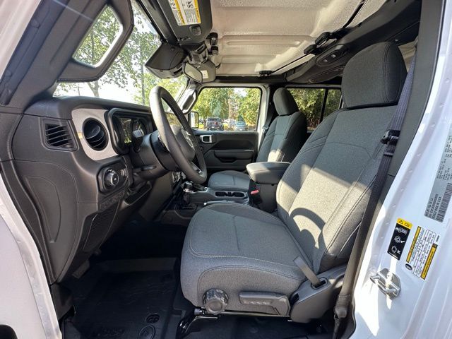 2025 Jeep Wrangler Sport S photo 23