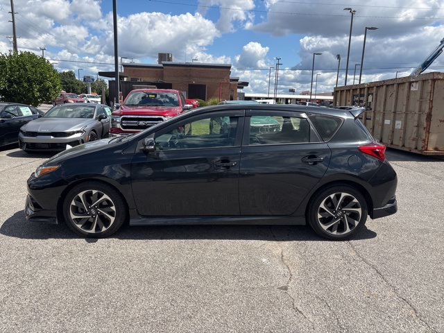 2016 Scion iM Base photo 4
