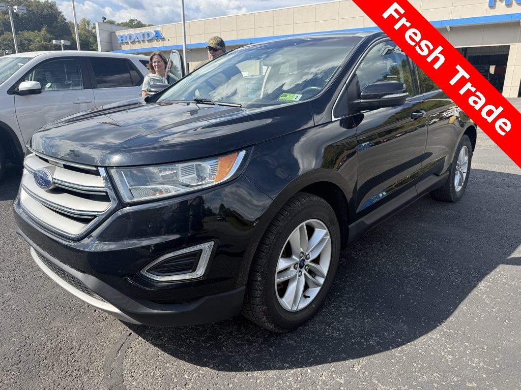 2017 Ford Edge SEL photo 2