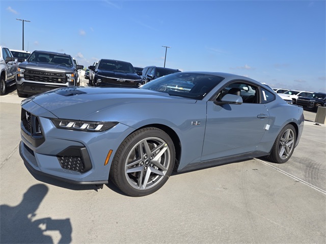 2025 Ford Mustang GT Premium photo 4