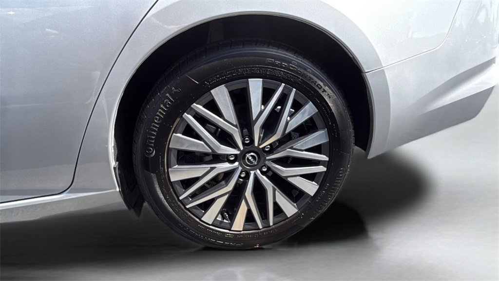 2023 Nissan Altima 2.5 SV photo 15