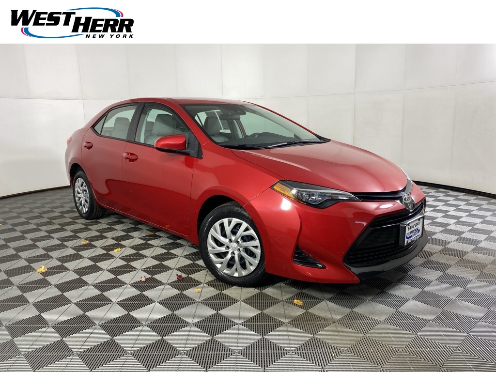 2019 Toyota Corolla LE's photo