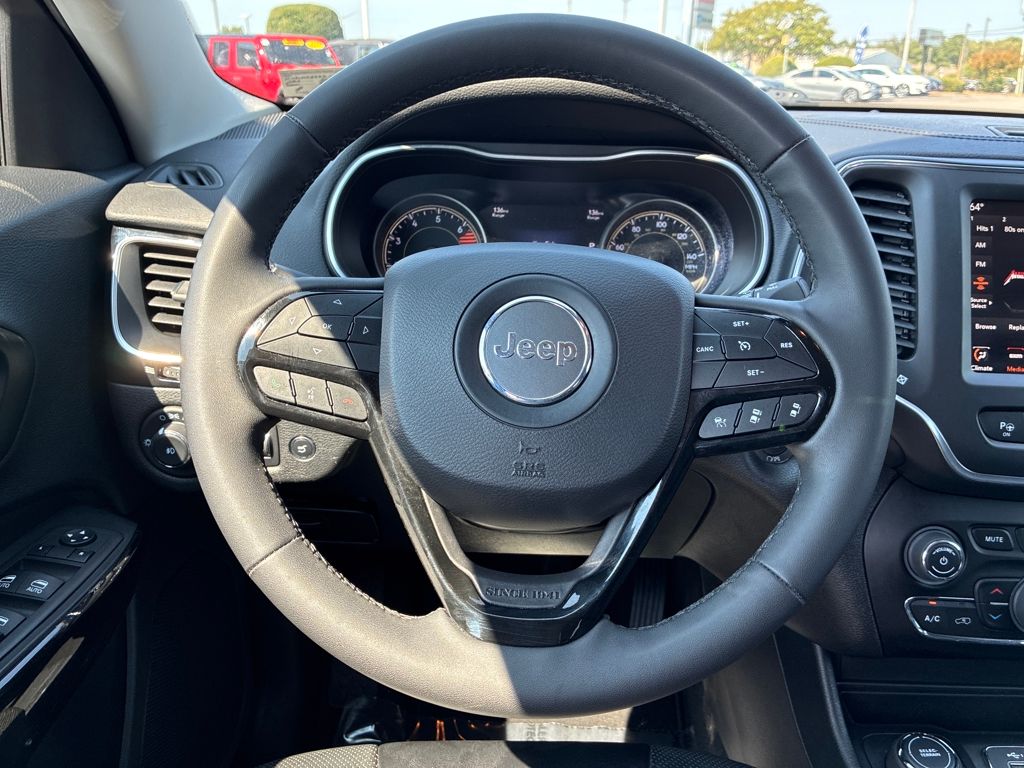 2023 Jeep Cherokee Altitude photo 13